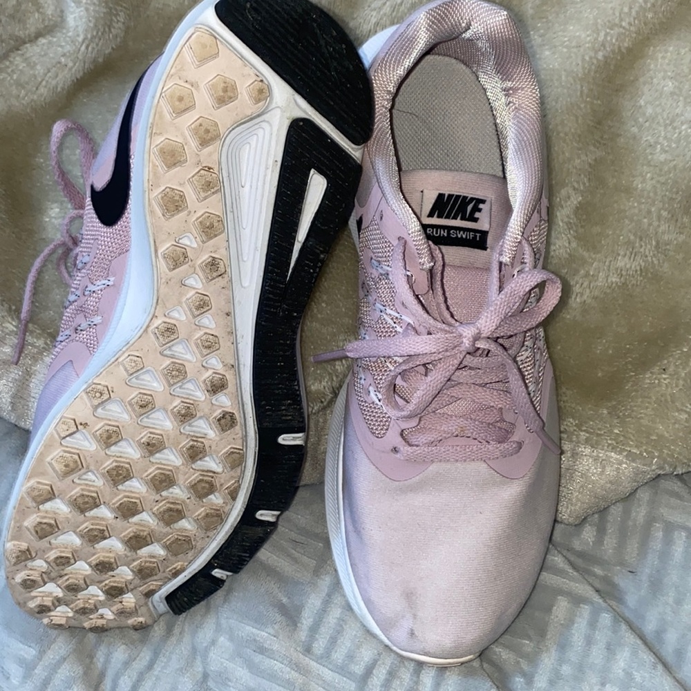 Nike Swift Running shoes women size 8